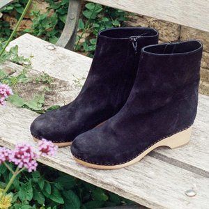 Doen Whitby black suede clog boot - 38 (7.5-8) EUC